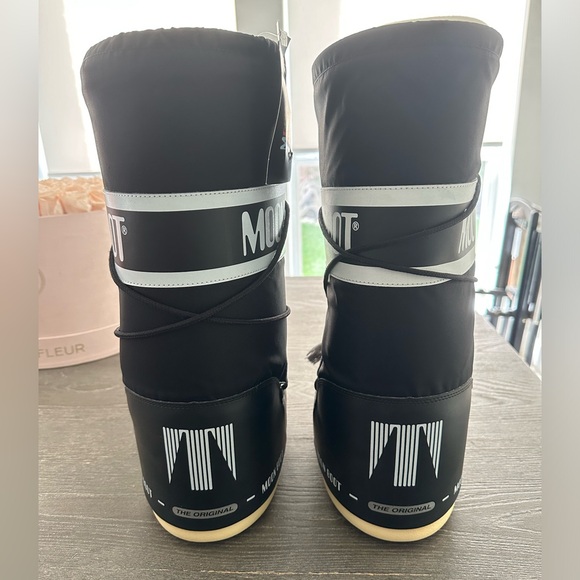 Moon Boot - Picture 2 of 10